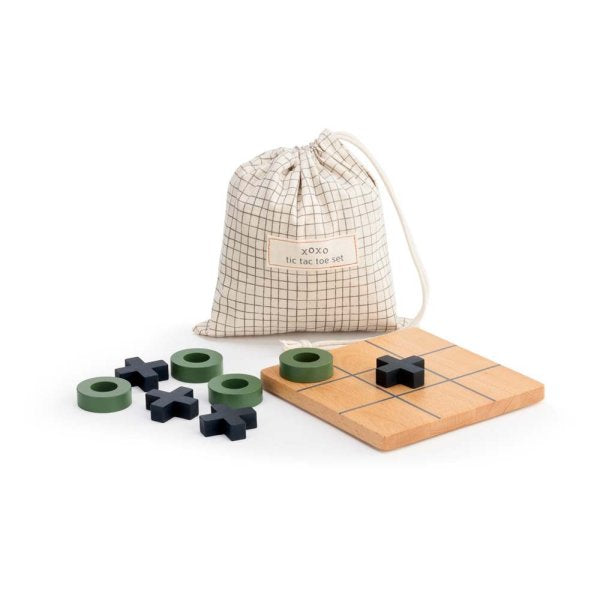 Wooden Game: XOXO Tic-Tac-Toe Set