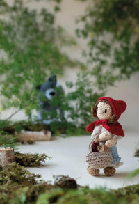 Kerry Lord: Crochet Fairy Tales - Cottage Stories