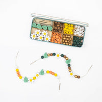Bead Kit: Daisy Bracelet - Tales for Tadpoles