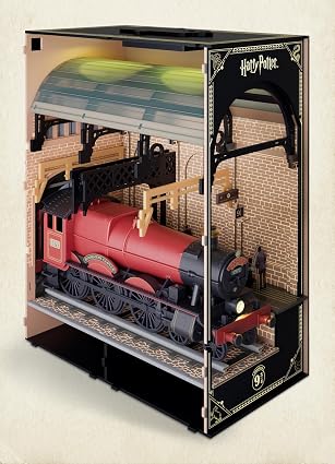 Harry Potter: Official Hogwarts Express Book Nook (With Lights!) - Tales for Tadpoles