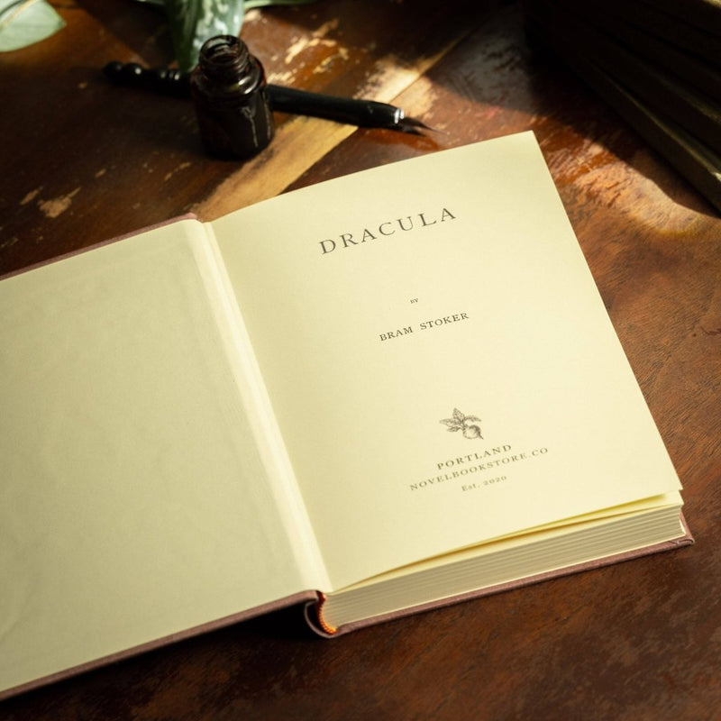 Notebook: Dracula by Bram Stoker, 1897 - Tales for Tadpoles